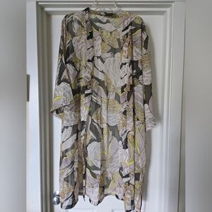 Three Bird Nest Floral Kimono - Gray, Yellow, Green